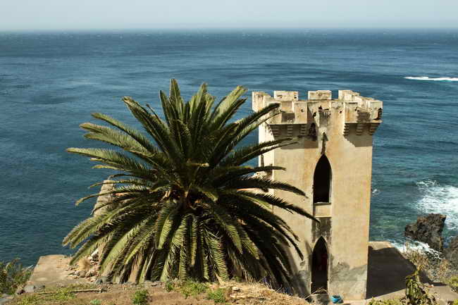 Castillo de Mesas del Mar (Fotografía de Ian Jacobs).